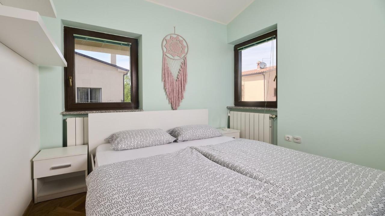 Apartment Iriska Novigrad  Bagian luar foto